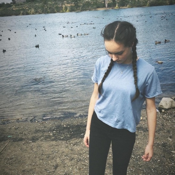 Meet your Posher, Alanis - Picture 2 of 4